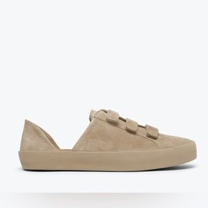 Freda Salvador LIBBY D'ORSAY SNEAKER Stucco Suede